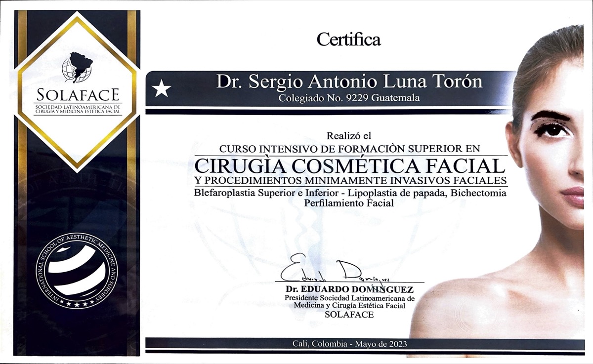 Cirugía Cosmética Facial y Procedimientos Mínimamente Invasivos